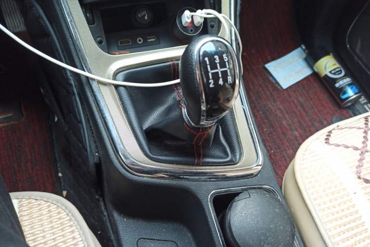 Used Baojun 560 2015 1.8L manual luxury version