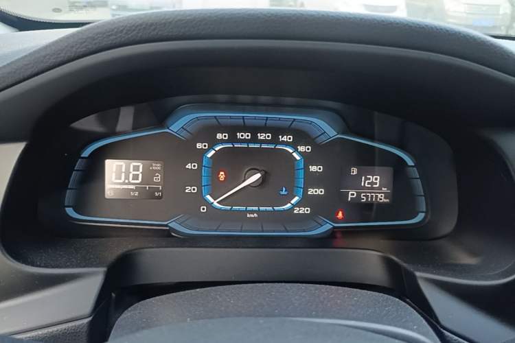 Used Roewe 360 2015 1.5L Automatic Luxury Edition
