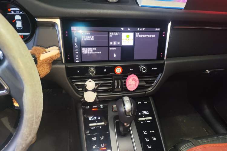 Used Porsche Macan 2023 Macan 2.0T