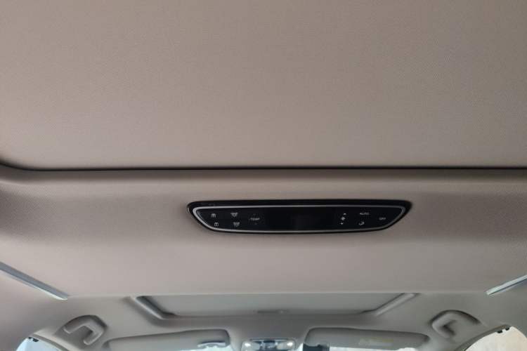 Used GAC Trumpchi M8 2018 320T Luxury Edition
