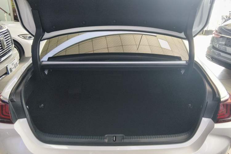 Used Lexus ES 2020 260 Excellence Edition Trunk