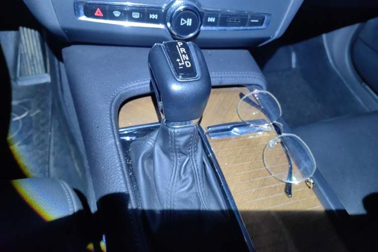 Used Volvo S90 2020 T5 Zhiyi Luxury Edition