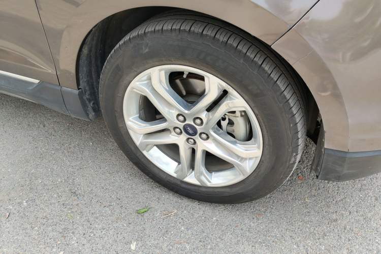 Used Ford Edge 2016 EcoBoost 245 Two-Wheel-Drive Titanium 7-Seater
