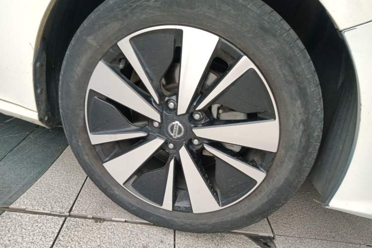 Used Nissan Teana 2021 2.0L XL Comfort Edition Right Front Wheel Hub