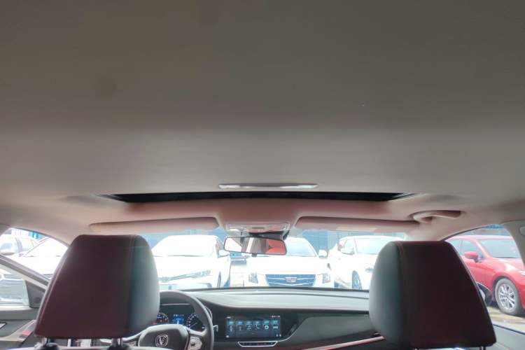 Used CHANGAN Eado 2019 Blue Whale Edition 280T GDI DCT High-Speed Model
