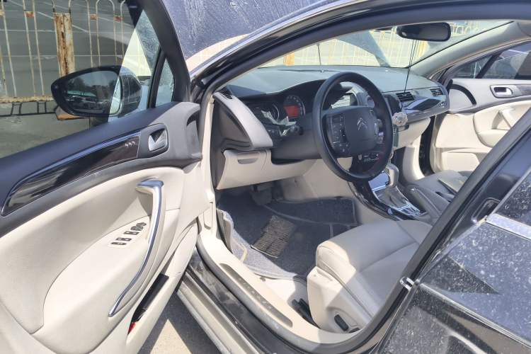 Used Citroen C5 2013 2.3L Automatic Prestige Edition
