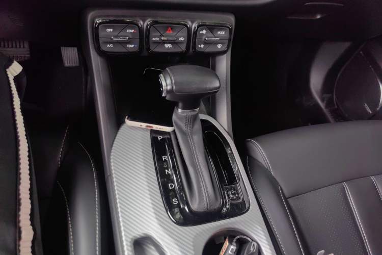 Used GAC Trumpchi GS3 2021 POWER 270T Automatic Prestige Edition Gear Lever