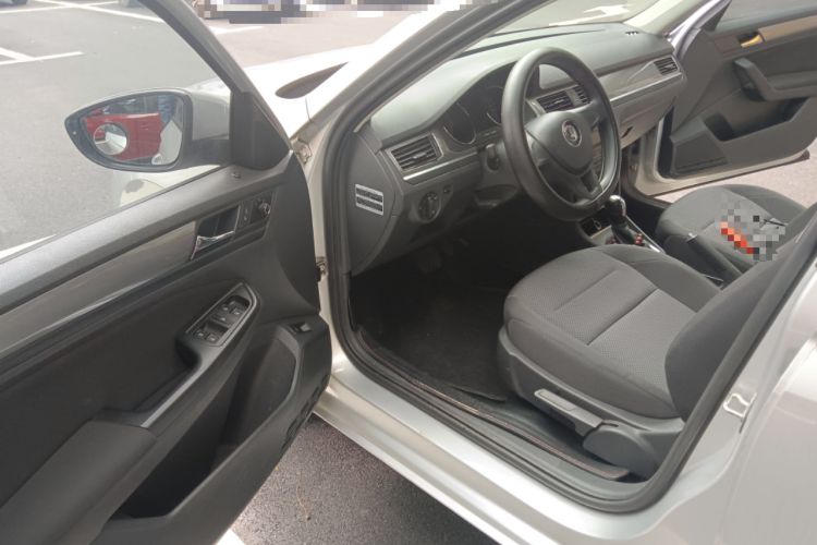 Used Volkswagen Bora 2017 1.6L Automatic Fashion Model
