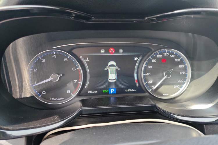 Used GAC Trumpchi GS7 2017 320T Two-Wheel-Drive Luxury Model Instrument Cluster