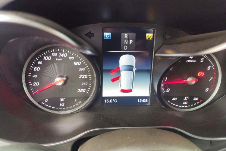 Used Mercedes-Benz GLC 2017 GLC 260 4MATIC Dynamic Edition Instrument Cluster