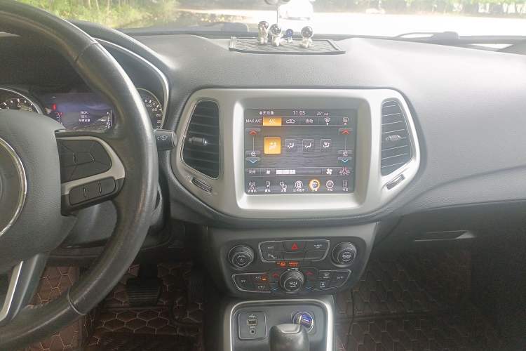 Used Jeep Compass 2017 200T Automatic Family Edition