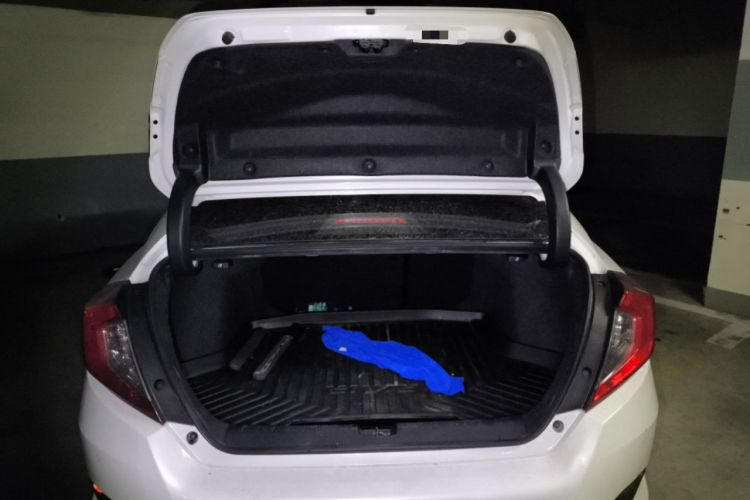 Used Honda Civic 2019 220TURBO CVT Dynamic Edition China VI Emission Standard Trunk