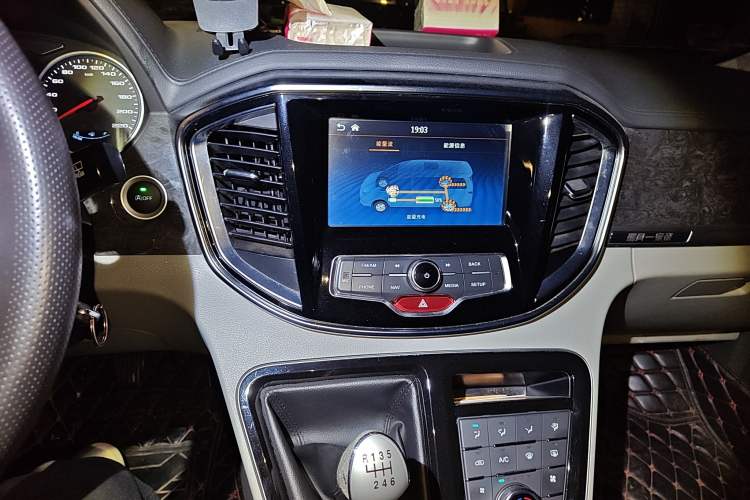 Used JAC Refine M4 2018 1.5T Manual Hybrid Luxury Version