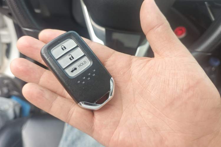 Used Honda Crider 2019 180 Turbo CVT Luxury Edition China VI Emission Standard Vehicle Key