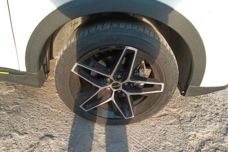 Used Roewe RX5 2021 PLUS 330TGI Automatic National Style Smart Enjoyment Edition Exterior 4