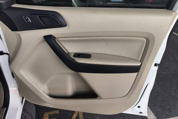 Used Ford Everest 2017 2.0T Gasoline Automatic 4x4 Elite Edition 5 Seats