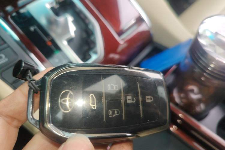 Used Toyota Alphard 2015 3.5L Luxury Edition