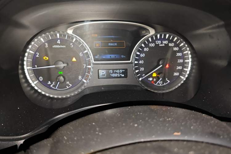 Used Infiniti JX 2013 JX35 4x4 All-Terrain Edition Odometer Close Up