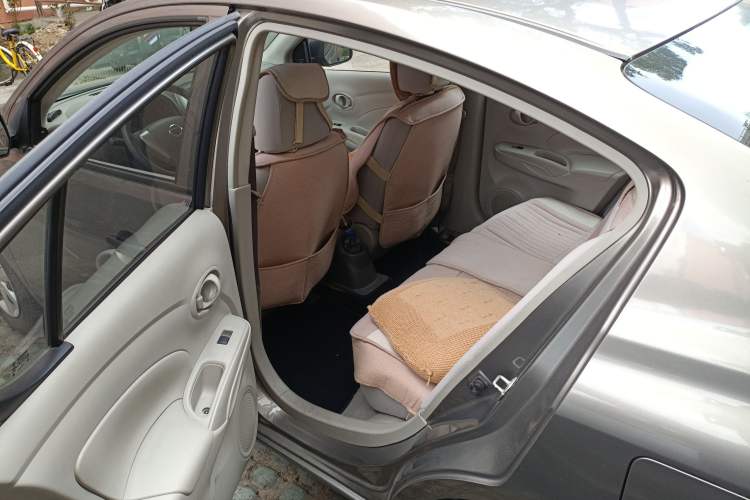 Used Nissan Sunny 2014 1.5XE CVT Comfort Edition Left Rear Seat