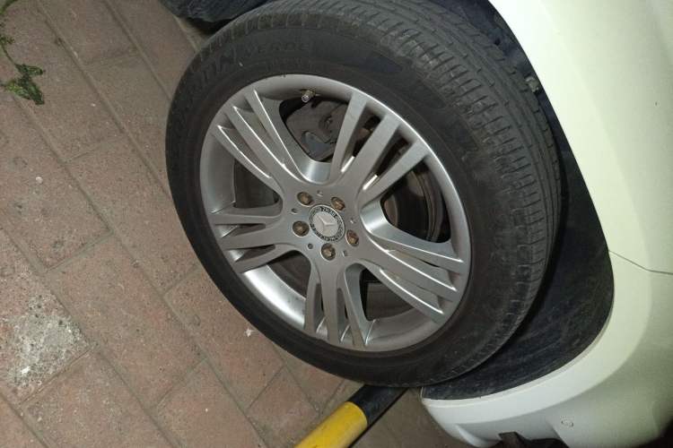 Used Mercedes-Benz GLK-Class 2013 GLK 300 4MATIC Dynamic Sunroof Model