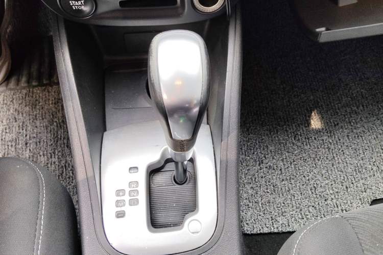 Used Renault Fluence 2013 2.0L Comfort Edition