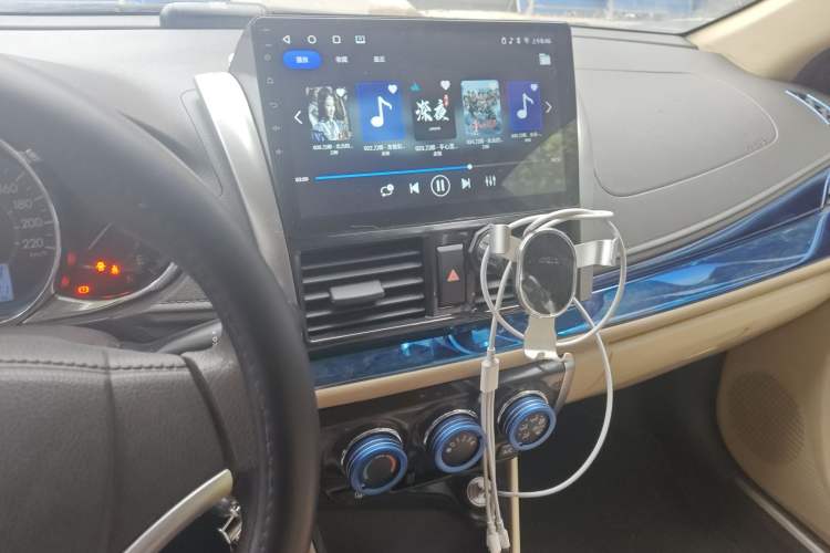 Used Toyota Vios 2014 1.3L Manual Value Edition Audio And AC Panel