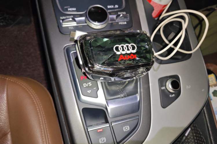 Used Audi Q7 2016 40 TFSI Comfort Model
