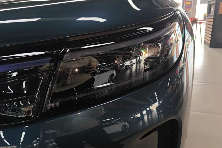 Used Hima AITO M7 2024 1.5T Intelligent Drive 4WD Ultra Version 5 Seats Left Front Headlight