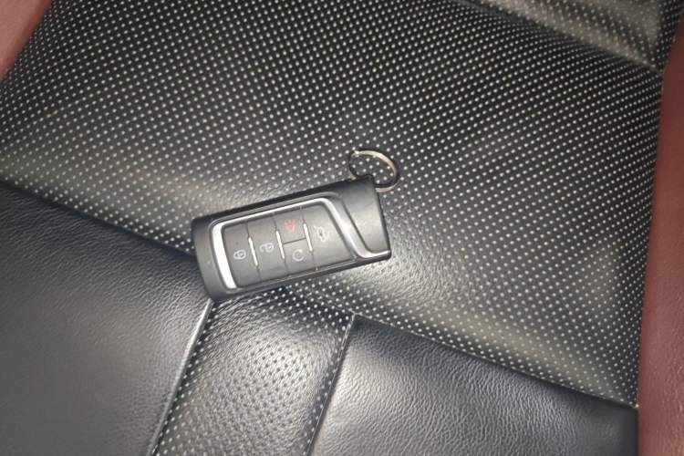 Used GAC Trumpchi GS8 2020 GS8S 390T Two-Wheel Drive Luxury Smart Connectivity Version Vehicle Key