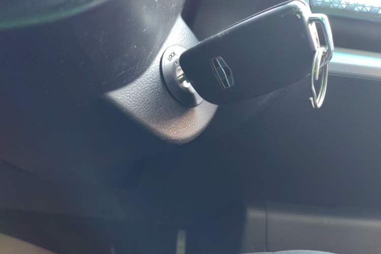 Used Geely Auto Vision X1 2017 1.3L Automatic Player Edition
