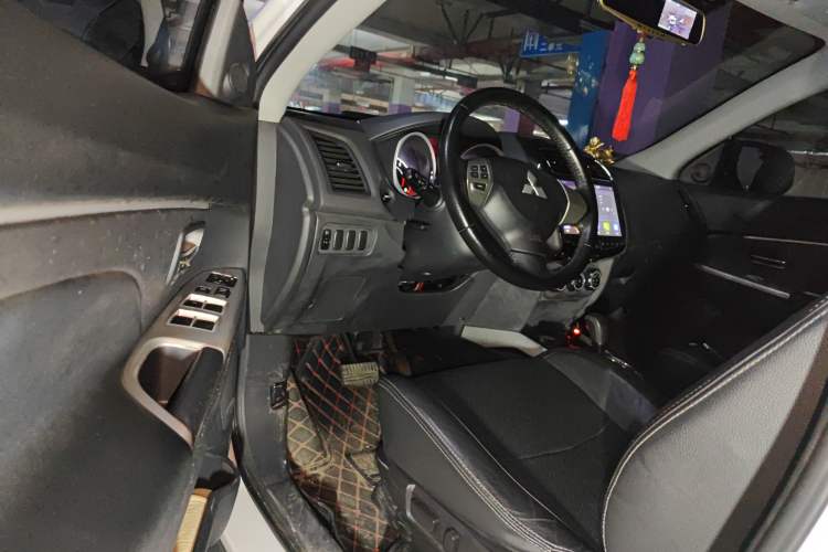 Used Mitsubishi ASX 2016 2.0L CVT Two-Wheel Drive Navigation Edition
