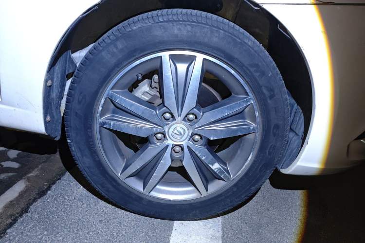 Used Changan Eado 2015 1.6L Manual Luxury Model China IV Standard
