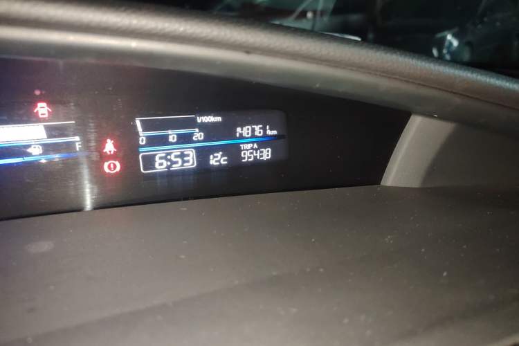 Used Honda Jade 2014 1.8L Automatic Comfort Elite Version 5 Seats