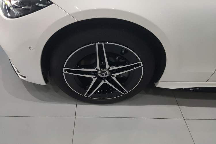 Used Mercedes-Benz C-Class 2023 Restyled C 260 L Night Edition Sports Version
