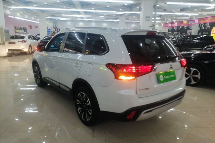 Used Mitsubishi Outlander 2020 2.0L Two-Wheel Drive Enjoyment Version 5 Seats
