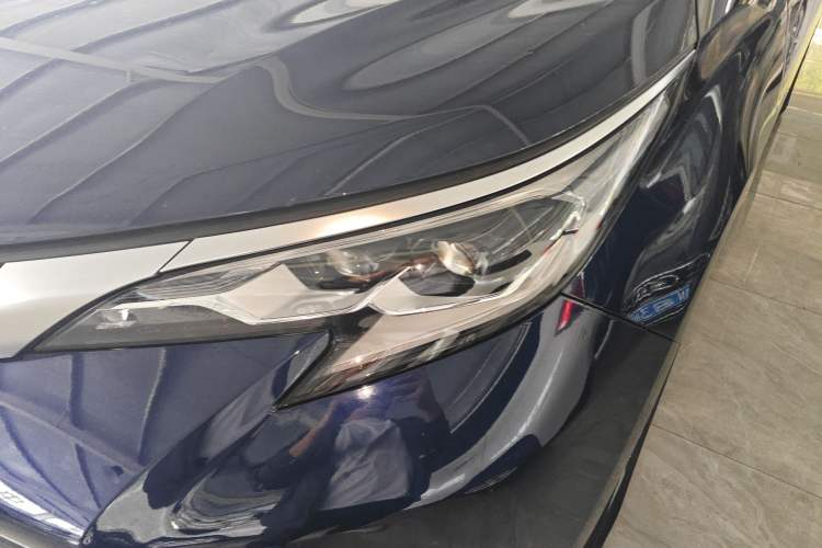 Used Toyota Sienna 2021 2.5L Hybrid Platinum Edition