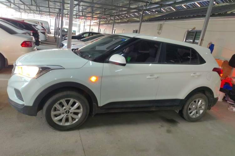Used Hyundai ix25 2017 1.6L Manual Fashion Model
