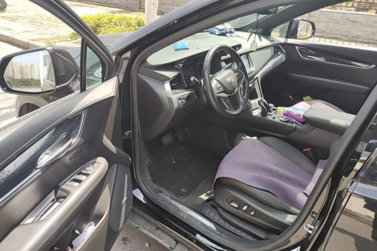 Used Cadillac XT5 2022 2.0T Two-Wheel Drive Luxury Version Driver Seat