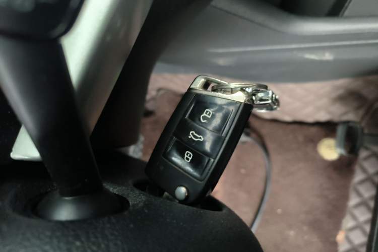 Used Volkswagen Lavida 2018 1.5L Automatic Comfort Edition China V Standard Vehicle Key