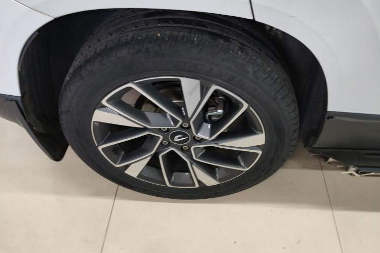 Used Jetta VS5 2019 280TSI Automatic Glory Edition Right Rear Wheel Hub