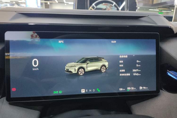 Used Lynk & Co 08 EM-P 2023 220km All-Wheel-Drive Performance Halo Instrument Cluster