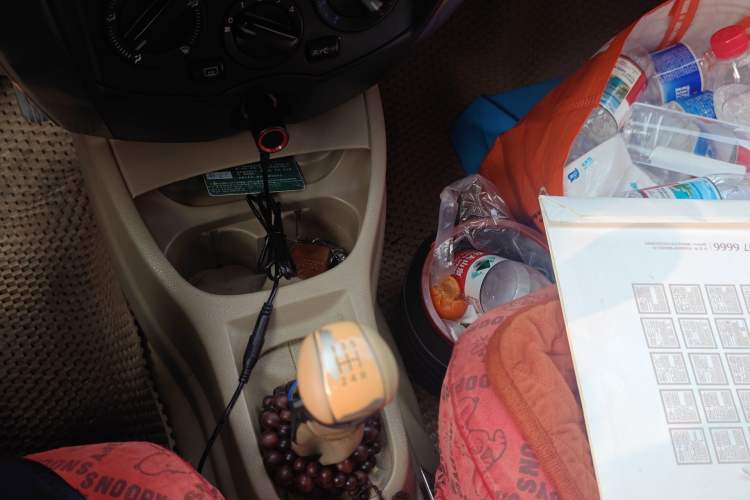 Used Nissan Livina 2010 Jingyue Edition 1.6L Manual All-Around Model Gear Lever