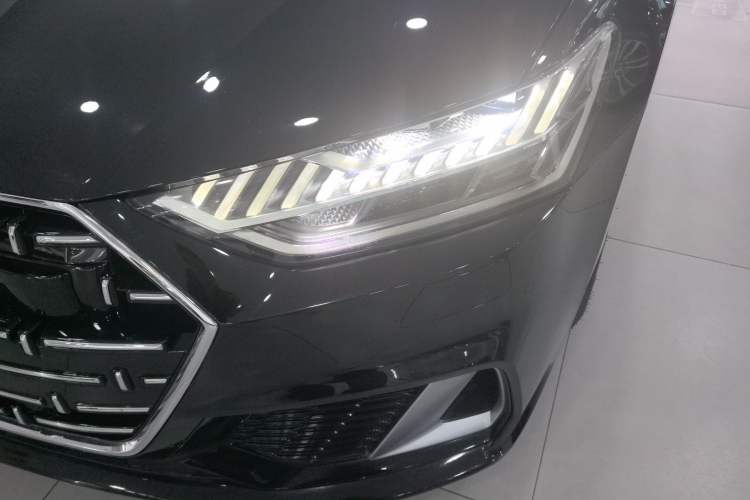 Used Audi A7L 2024 45TFSI S-line Dream-Building Edition Flow Crystal Package