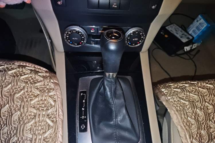 Used Mercedes-Benz GLK-Class 2012 GLK 300 4MATIC Fashion Model
