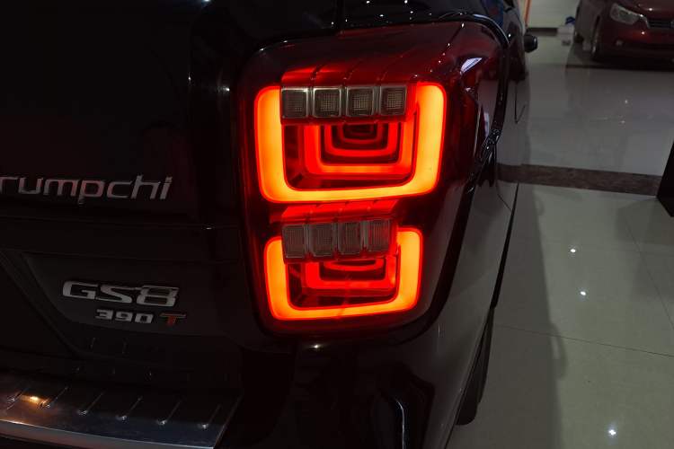 Used GAC Trumpchi GS8 2020 390T Two-Wheel Drive Luxury Smart Connectivity Version (7 Seats)
