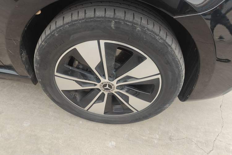 Used Mercedes-Benz V-Class 2020 V 260 L Long-wheelbase Luxury Edition Right Front Wheel Hub