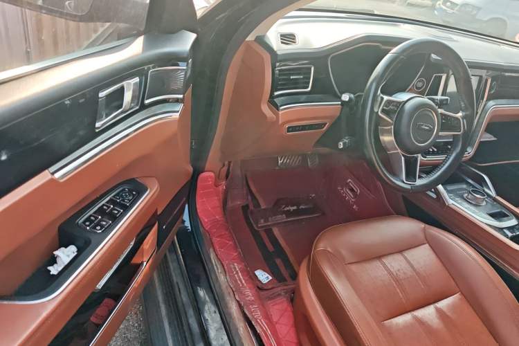 Used Zotye T700 2017 1.8T Dual-Clutch Prestige Model