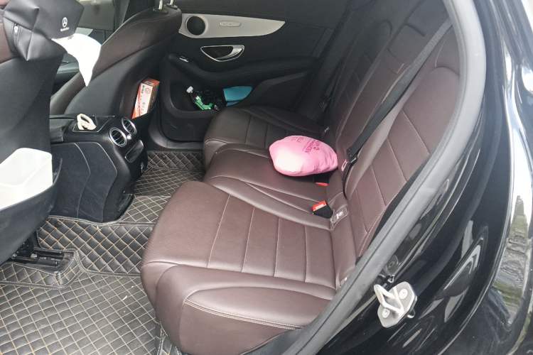 Used Mercedes-Benz GLC 2022 Refreshed GLC 260 L 4MATIC Dynamic Edition Left Rear Seat