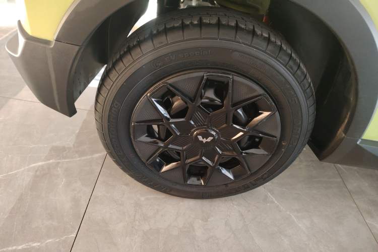 Used Wuling Hongguang MINIEV 2022 GAMEBOY 200km Gaming Edition with Lithium Iron Phosphate
