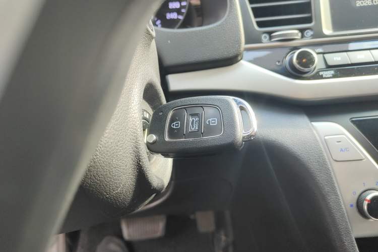 Used Hyundai Elantra (6th Generation / Lingdong) 2016 1.6L Automatic ZhiXuan – Elite Version